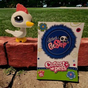 Hasbro Littlest Pet Shop #2435 Woodpecker Bird White Red w/ Original Checklist